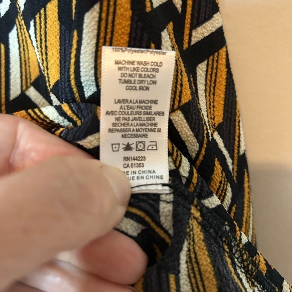 Anthropologie Bishop + Young Geo Print Cropped Top Size M - Picture 6 of 7